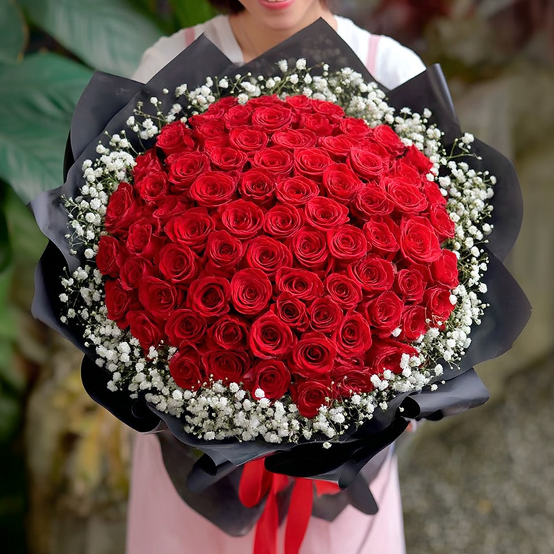 Budget for Christmas floral arrangements in Quebec City